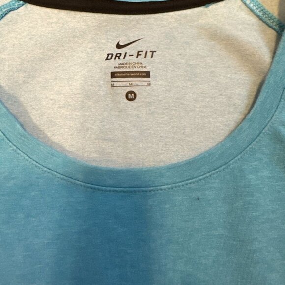 Nike Dri-Fit Womens Blue Long Sleeve Logo Sweatshirt - Picture 2 of 7